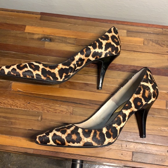 Michael Kors leopard pumps - Picture 3 of 7